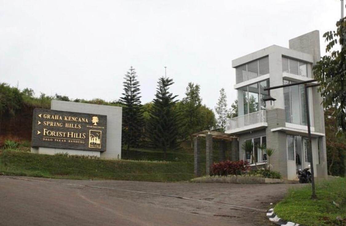 Imah Dago Villa - Budget Staycation Villa In Бандунг Экстерьер фото